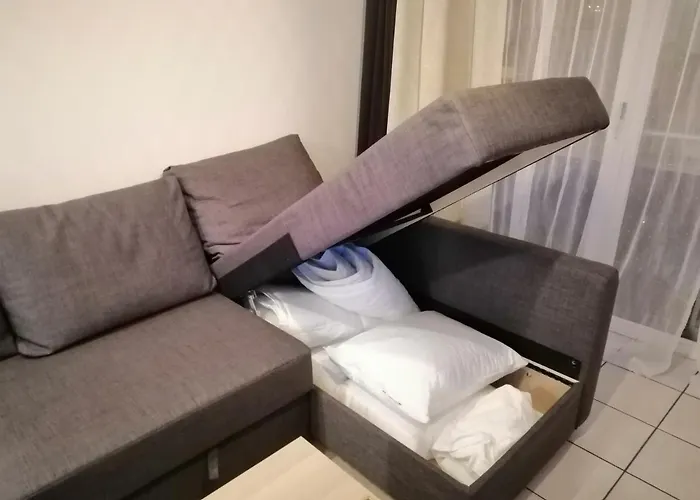 Value In 100m From Promenade *